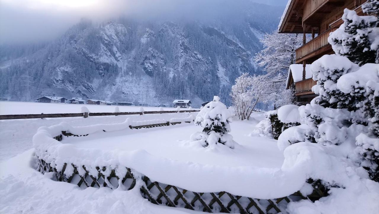 Landhaus Eberler Mayrhofen Exterior photo