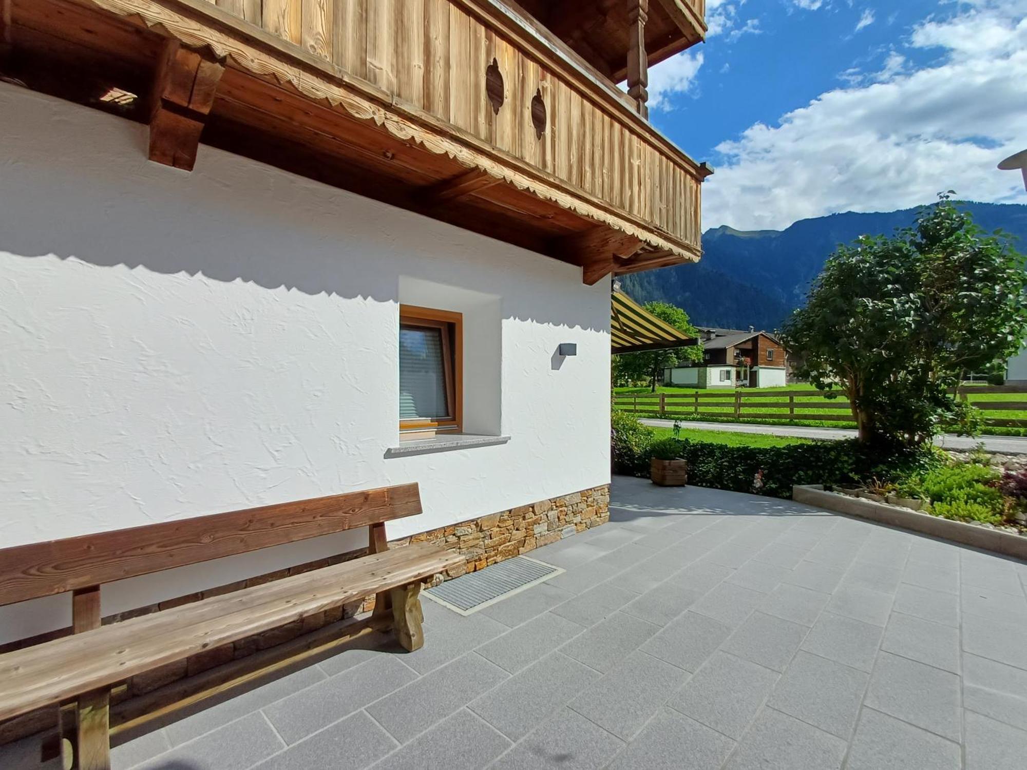 Landhaus Eberler Mayrhofen Exterior photo