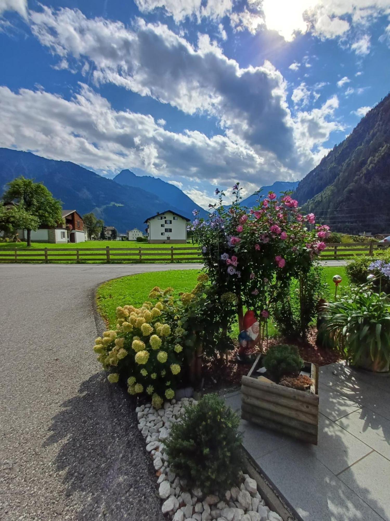 Landhaus Eberler Mayrhofen Exterior photo