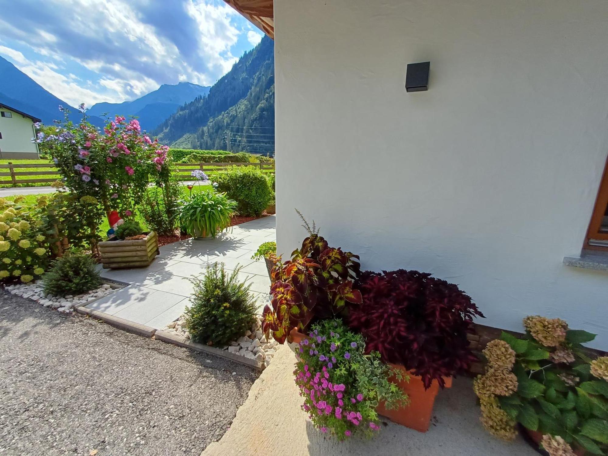 Landhaus Eberler Mayrhofen Exterior photo