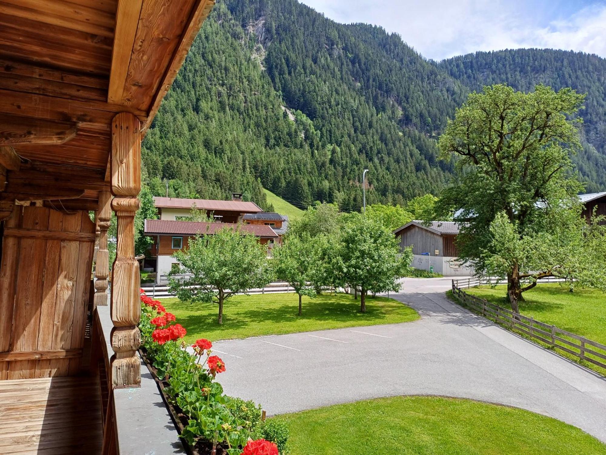 Landhaus Eberler Mayrhofen Exterior photo