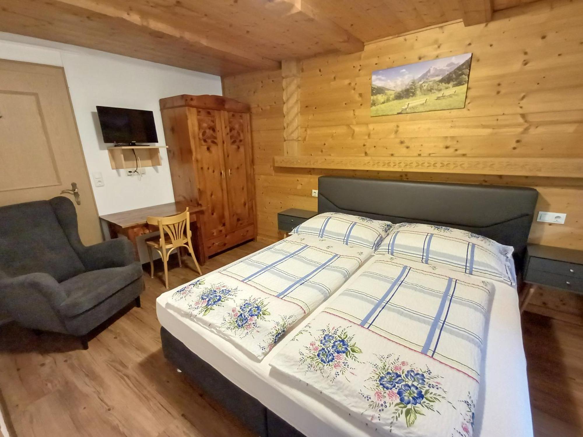 Landhaus Eberler Mayrhofen Exterior photo